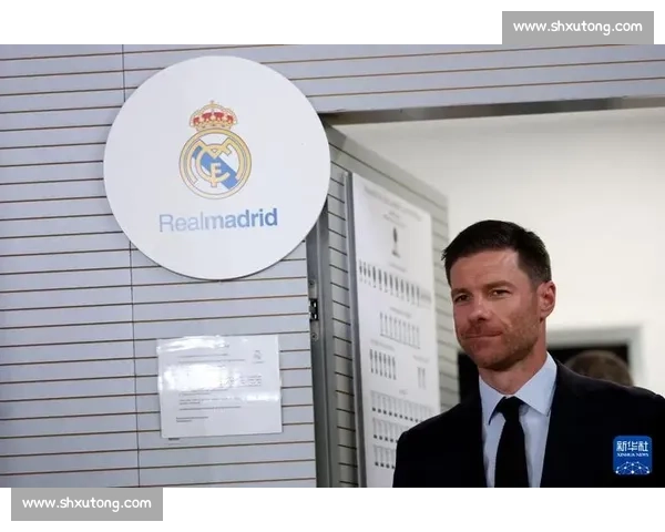 维尼修斯领衔三将抵皇马驻地 阿隆索率队冲刺世俱杯关键战