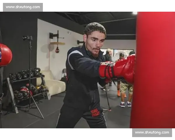 缅甸新星约书亚・万三周连捷 锁定 UFC 蝇量级冠军挑战权 缅甸新星约书亚・万三周连捷 锁定 UFC 蝇量级冠军挑战权